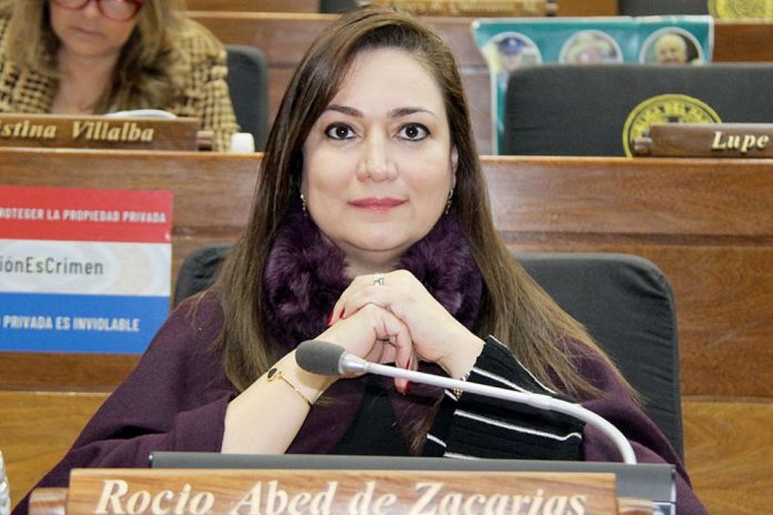 Dip._Rocio_Abed_02_850