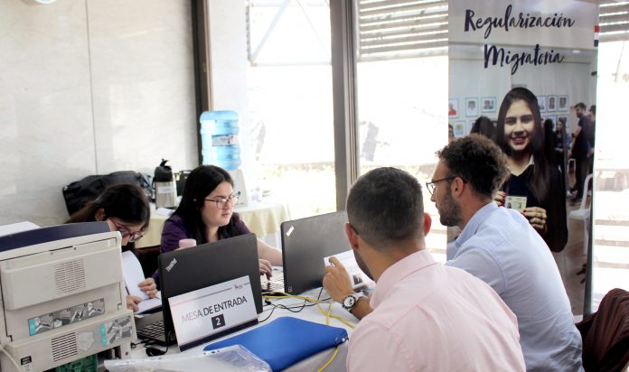 Embajada_Argentina_en_Asuncion_10-10-19_2-2